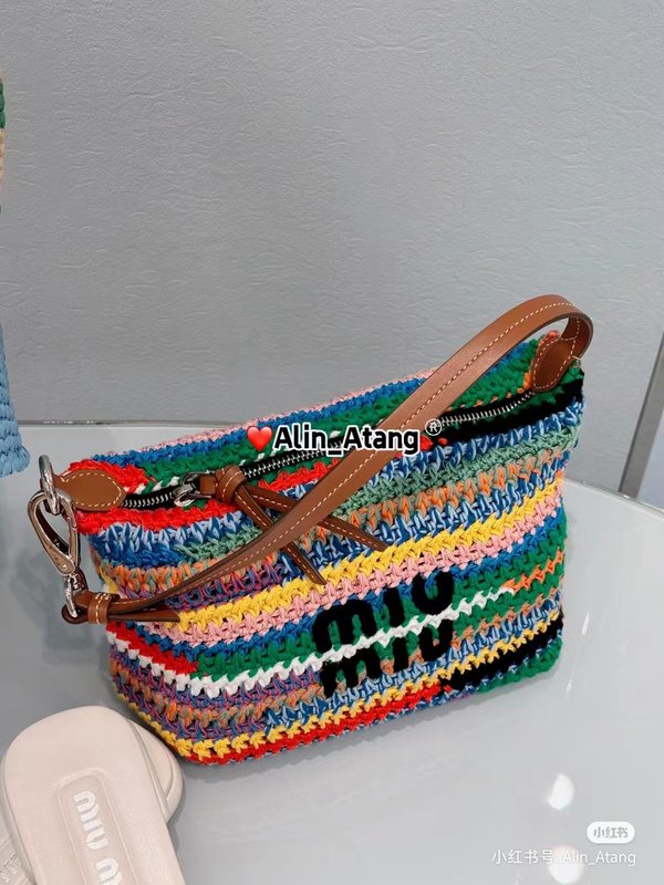 레인보우 스트라이프 우븐 숄더백 001-245966