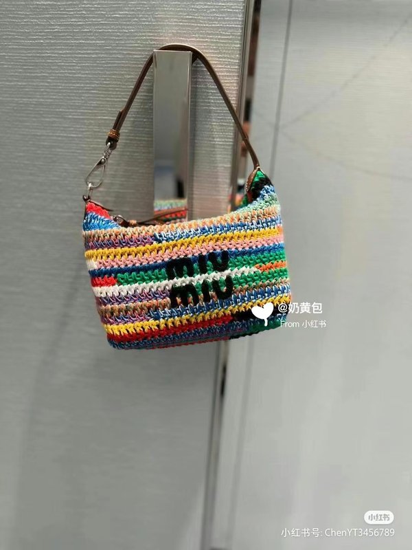 레인보우 스트라이프 우븐 숄더백 001-245966