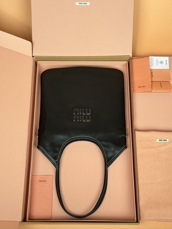 아이비 소가죽 토트백 001-245993