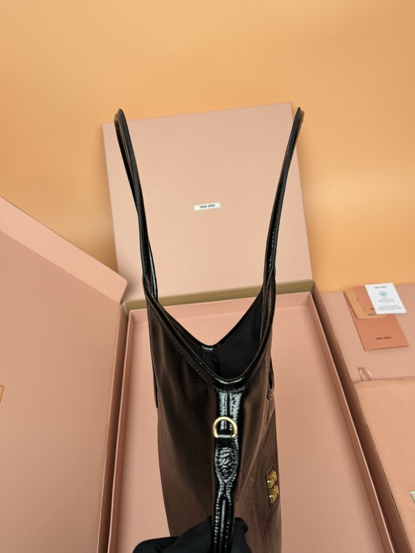 블랙 나플랙 양가죽 토트백 001-245997