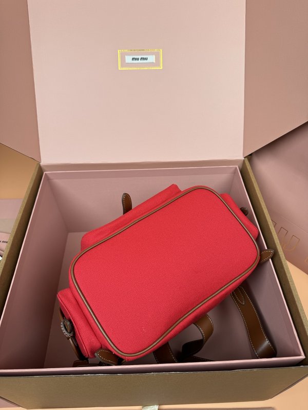 캔버스와 소가죽 레드 백팩 001-246016