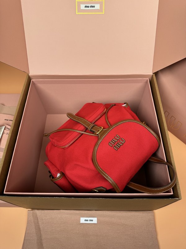 캔버스와 소가죽 레드 백팩 001-246016