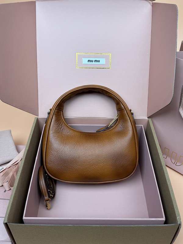 레트로 브라운 소가죽 호보 핸드백 001-246049
