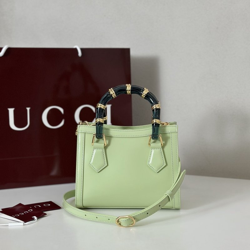 연두색 여성 핸드백 001-246223