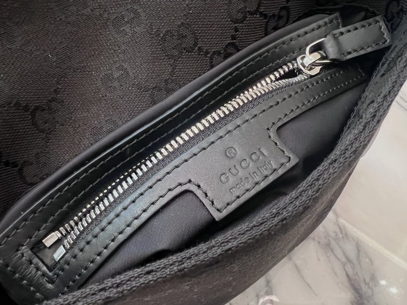 남성용 블랙 숄더백 001-246350