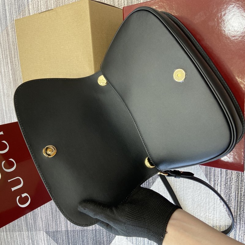구찌 클래식 더블 G 로고 블랙 숄더백 001-246369