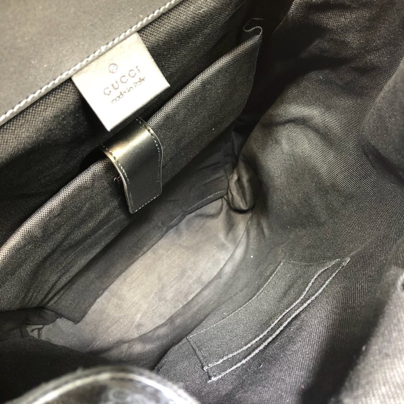 구찌 클래식 블랙 백팩 001-246398