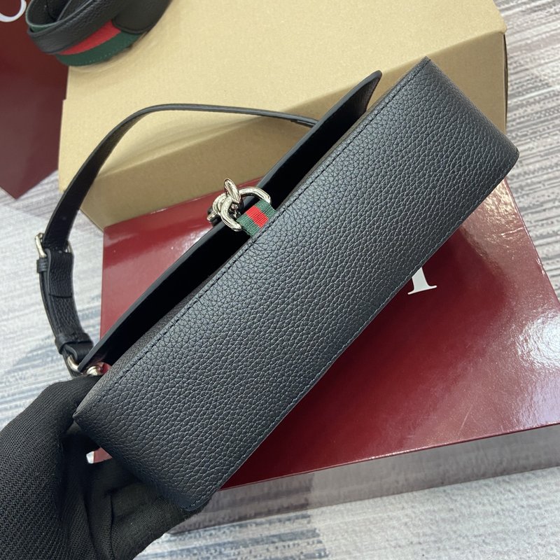 구찌 신상 블랙 핸드백 숄더백 001-246725
