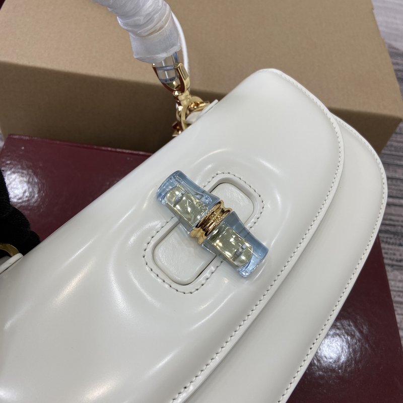 구찌 신상 화이트 양피 안감 여성 핸드백 001-246852