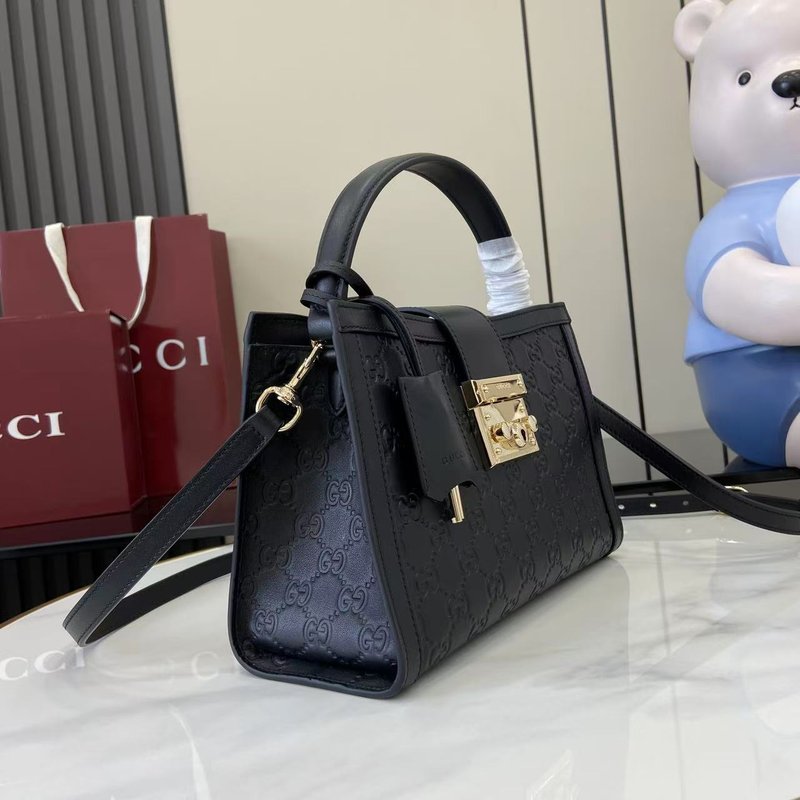 구찌 클래식 엠보싱 핸드백 숄더백 001-247246