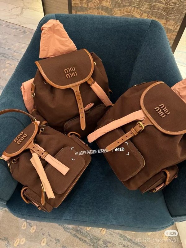 미우미우 레트로 백팩 001-247414