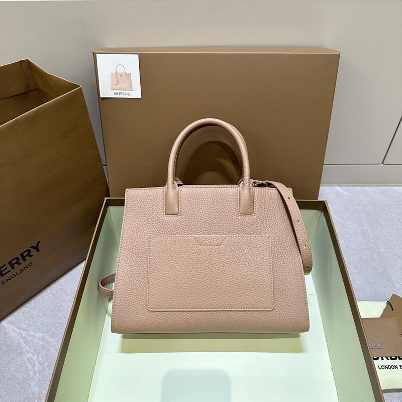 버버리 클래식 핸드백 오리지널 박스 포함 001-247656