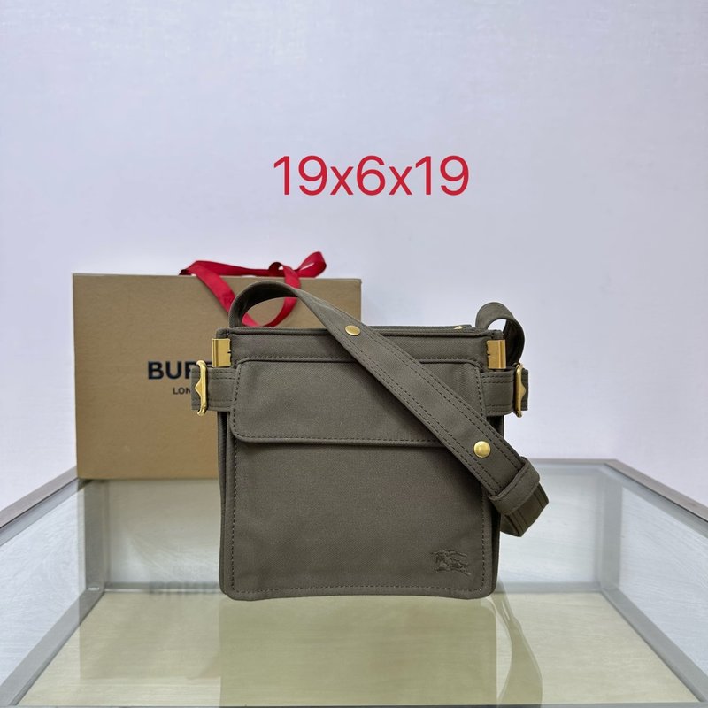 버버리 클래식 체크 라이닝 코튼 블렌드 핸드백 001-247752