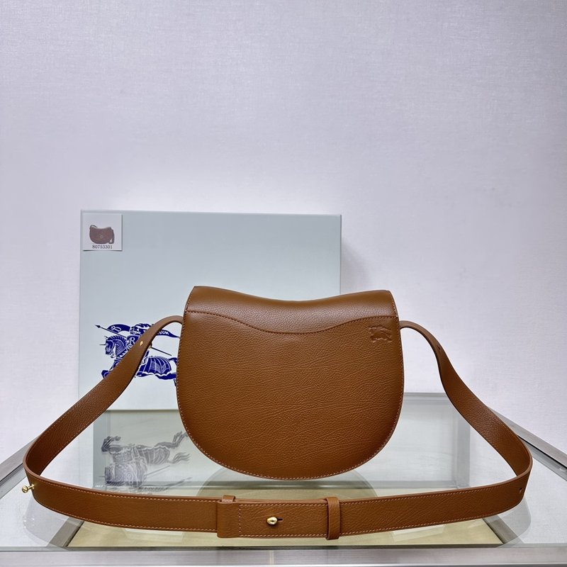 버버리 그레인드 레더 스딩 백 001-247800