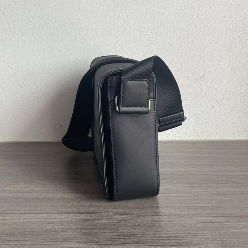 버버리 체크 메신저백 001-247871