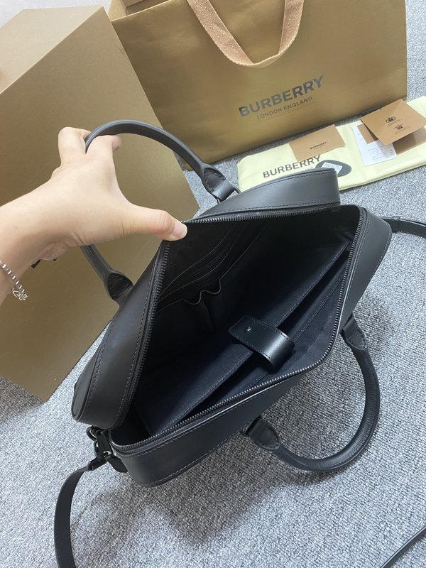 버버리 체크 가죽 브리프케이스 001-247893