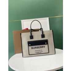 버버리 프레야 캔버스 레더 토트백 001-247920