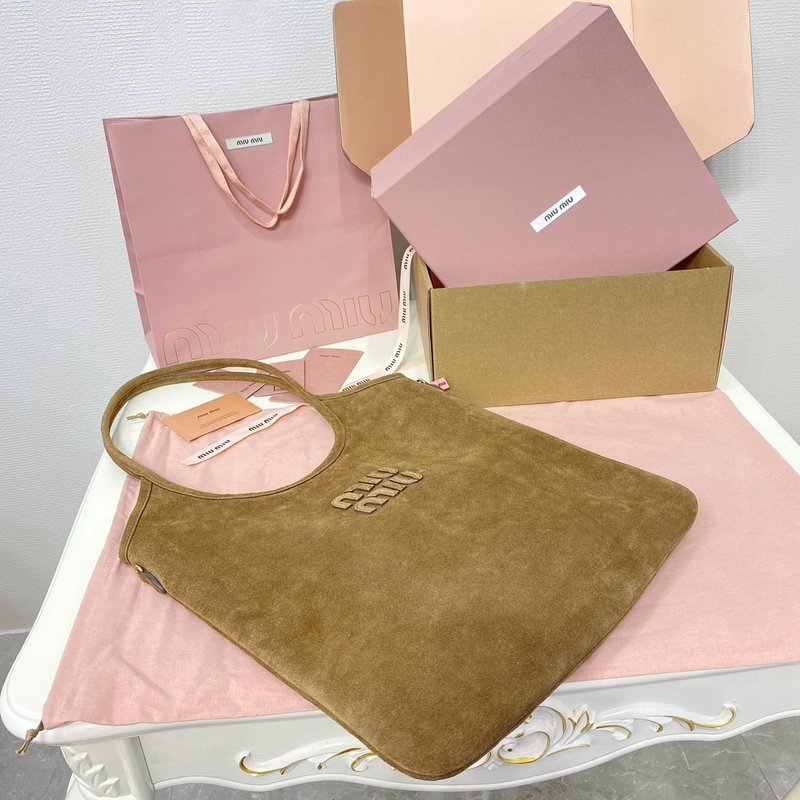 이세탄 한정 벨벳 토트백 001-248320