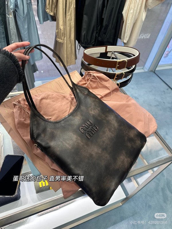 미우미우 빈티지 distressed 아이비 토트백 001-248323