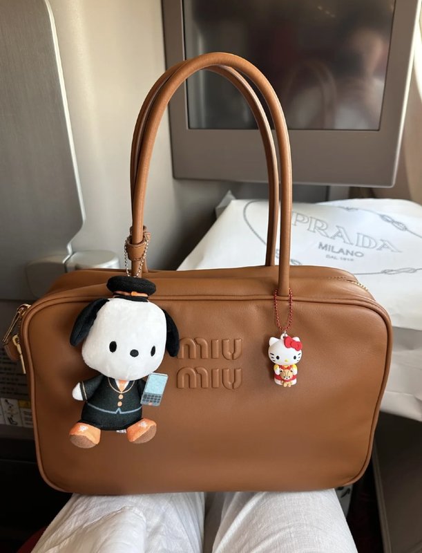 미우미우 카라멜 빈티지 볼링 백 001-248368