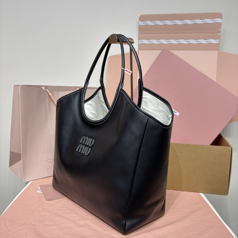 이세탄 한정 토트백 001-248375