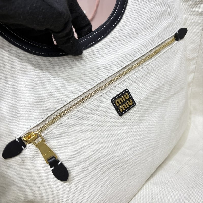 이세탄 한정 토트백 001-248375