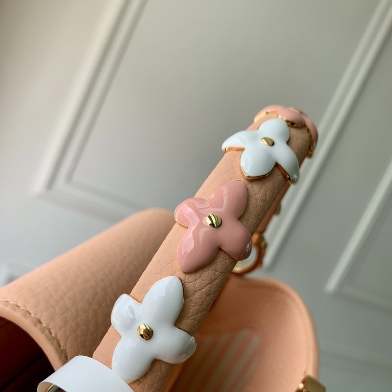 루이비통 카푸신 미니 핸드백 001-248597