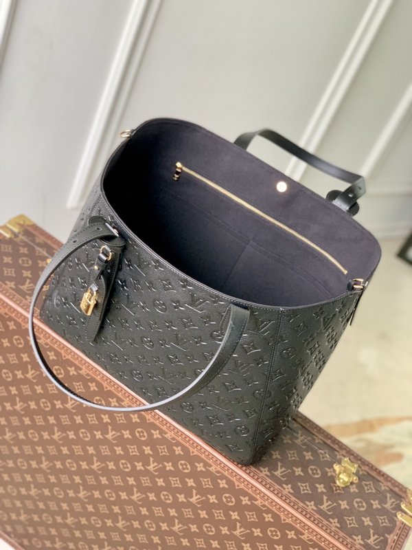 루이비통 올 인 원 미디엄 핸드백 001-248600