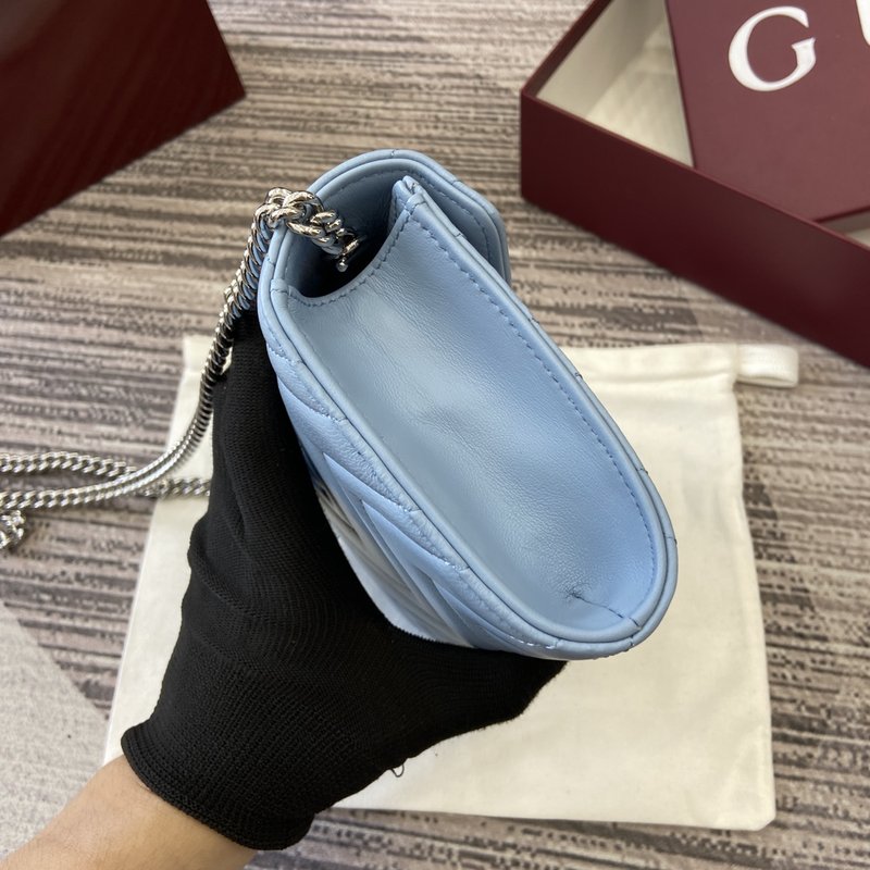 구찌 라이트블루 양가죽 여성 핸드백 001-248609