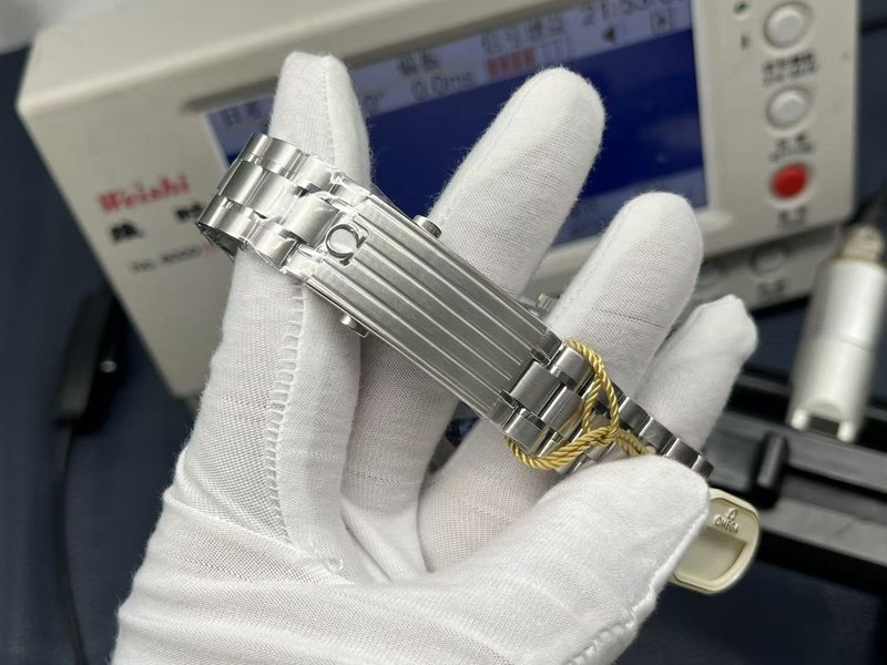 오메가 스누피 콜라보레이션 기계식 시계 001-249122