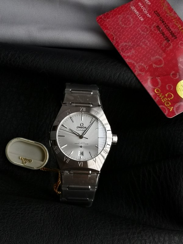 오메가 컨스텔레이션 39mm 오토매틱 시계 001-249175