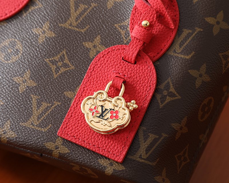 루이비통 네버풀 인사이드 아웃 BB 한복 한정판 001-249305