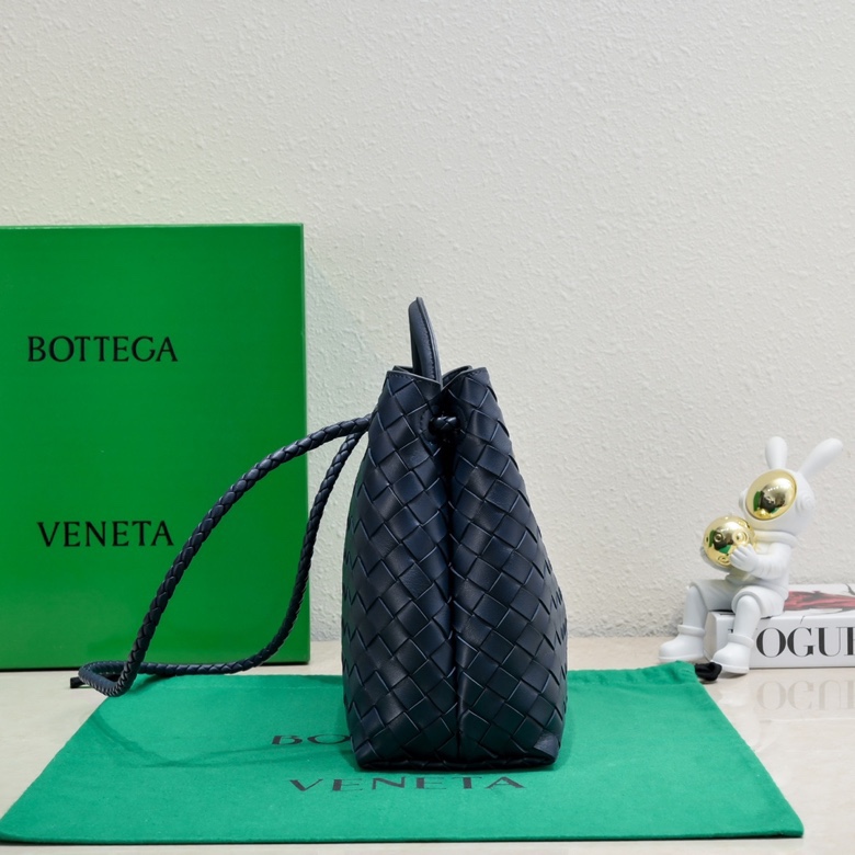 BV 안디아모 인트레치아토 백 소프트램스킨 001-249404