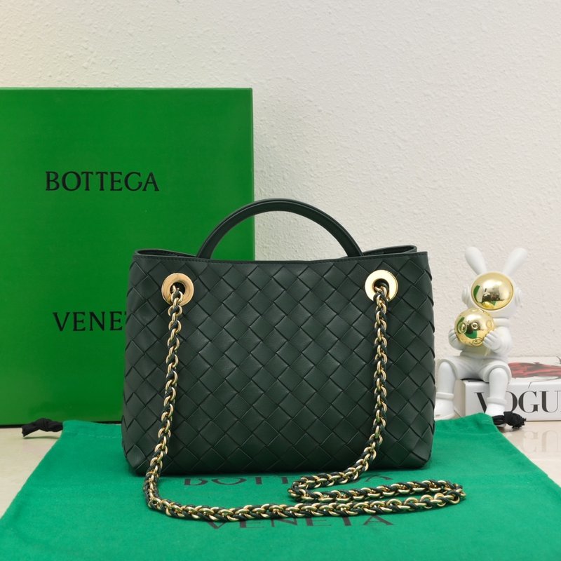 보테가 베네타 스몰 안디아모 메탈 체인 핸드백 001-249506