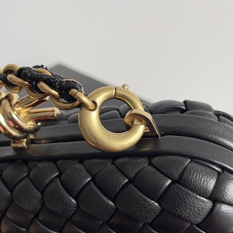 보테가 베네타 여성 KNOT 체인 이브닝백 001-249535