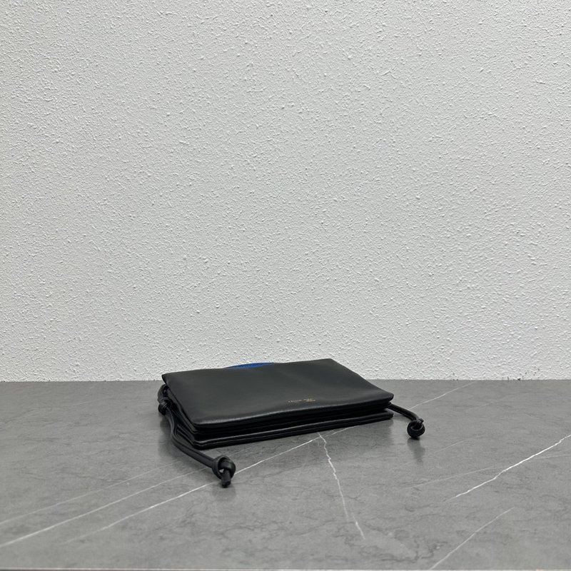 셀린느 트리오 플랩 양가죽 숄더백 001-249561