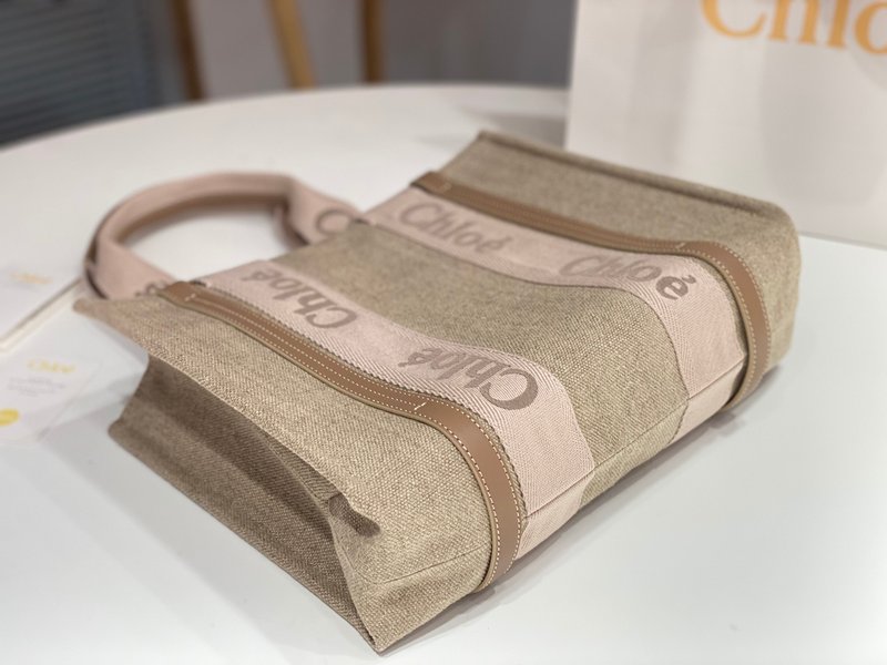 클로에 우디 패밀리 토트백 카민핑크 001-249797