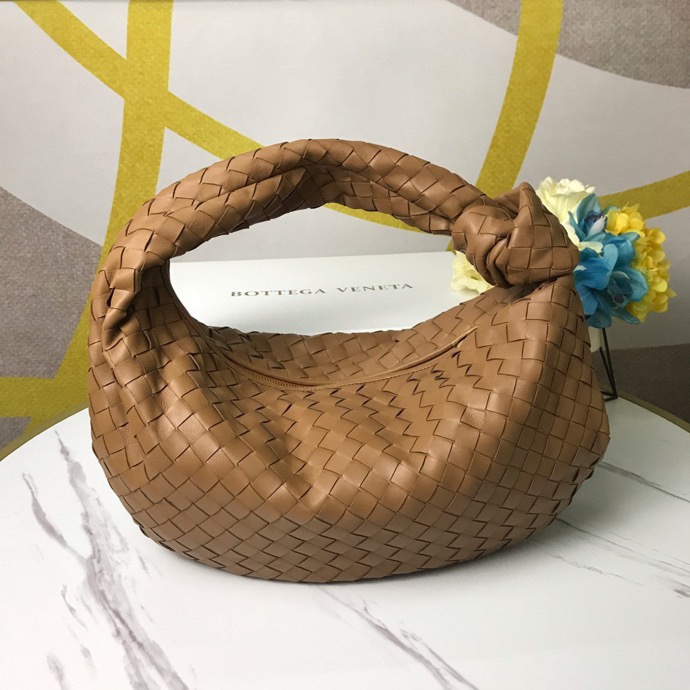 카라멜 대용량 웨이브 핸들백 001-249833