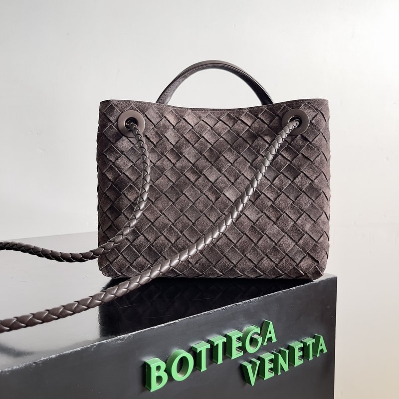 BV 안디아모 웨이브 백 스웨이드 딥브라운 001-250095