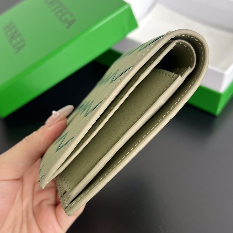 동전 지갑이 있는 더블 폴드 월렛 001-250273