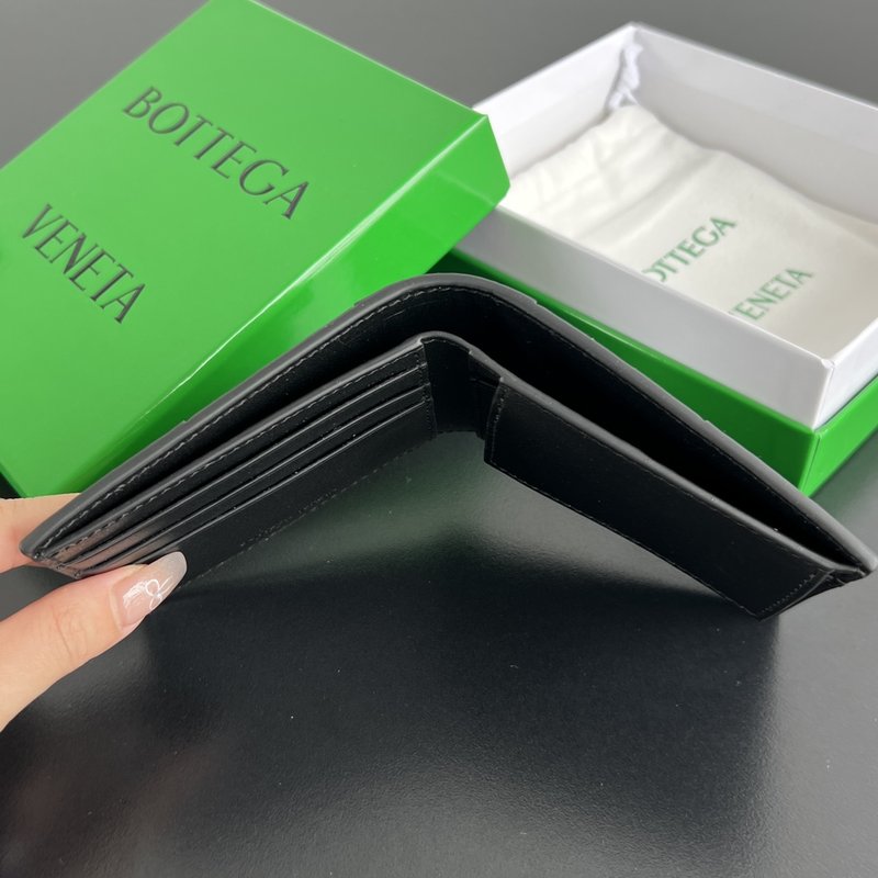 인트리카토 더블폴드 지갑 동전주머니 001-250298