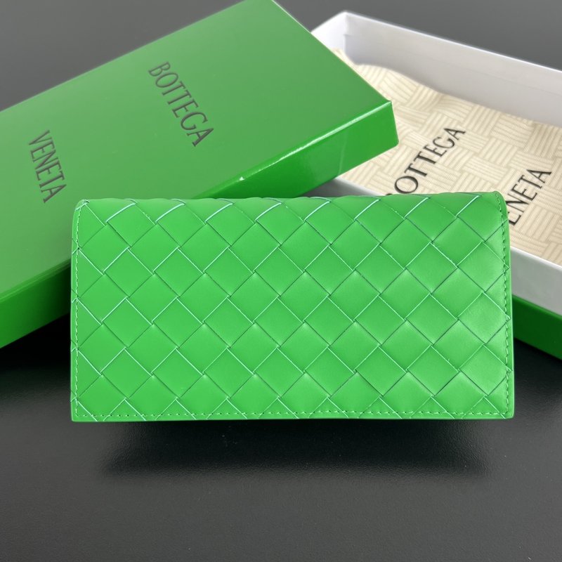 클래식 인트레치아토 월릿 001-250474