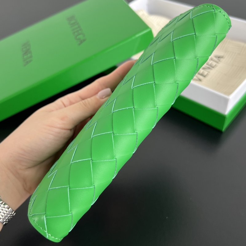 클래식 인트레치아토 월릿 001-250474