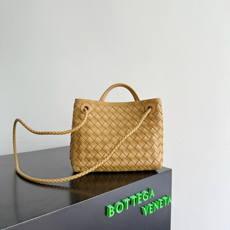 BV 안디아모 인트레치아토 소프트 백 001-250758