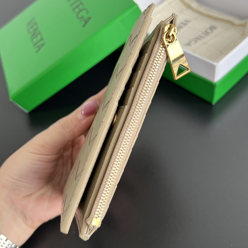솔스티스 시리즈 클래식 웨이브 가죽 숏 월렛 001-250791