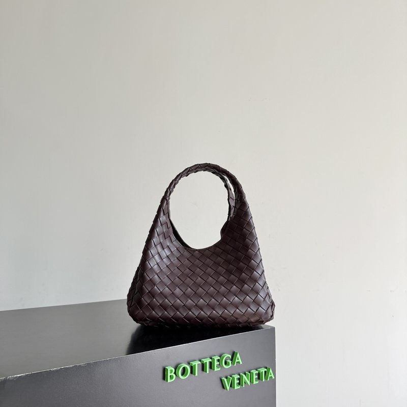 보테가 베네타 파나 숄더백 001-250990