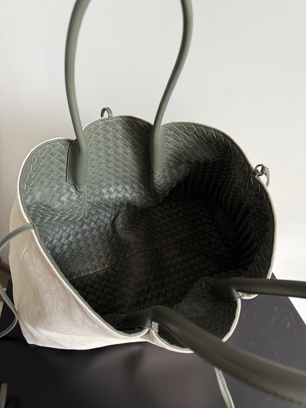 보테가 베네타 피나코테카 인트레치아토 백 001-251106