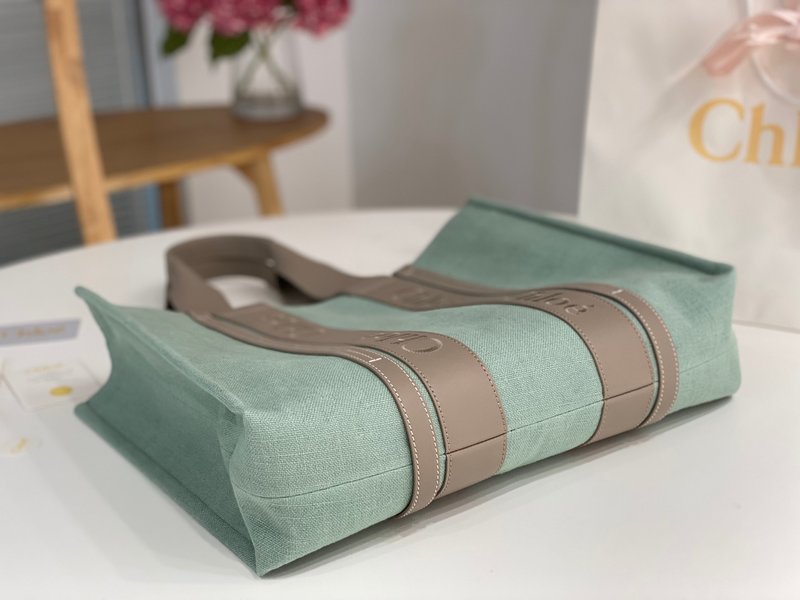 클로에 우디 리넨 토트백 001-251148
