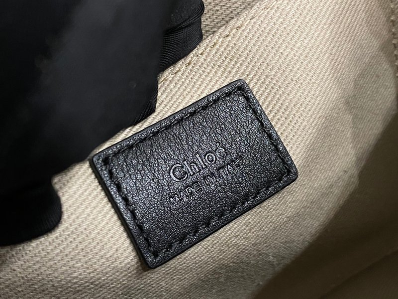 클로에 우디 리넨 토트백 001-251157