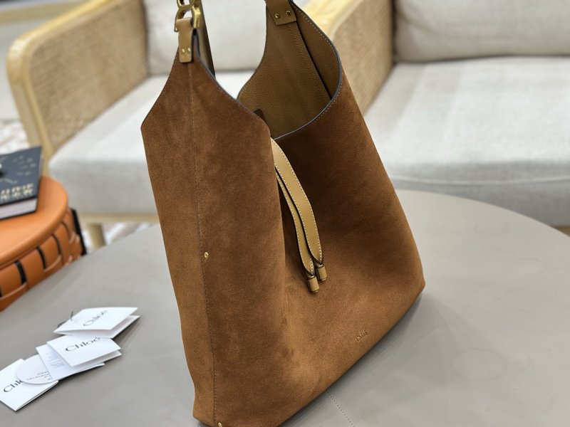 클로에 스웨이드 빈티지 호보백 001-251183
